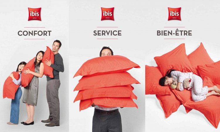 宜必思酒店標志設計，品牌形象設計，廣告設計4