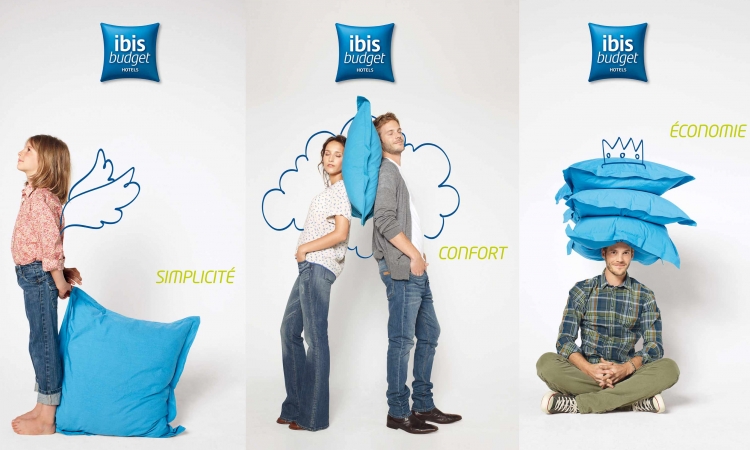 宜必思酒店標志設計，品牌形象設計，廣告設計11