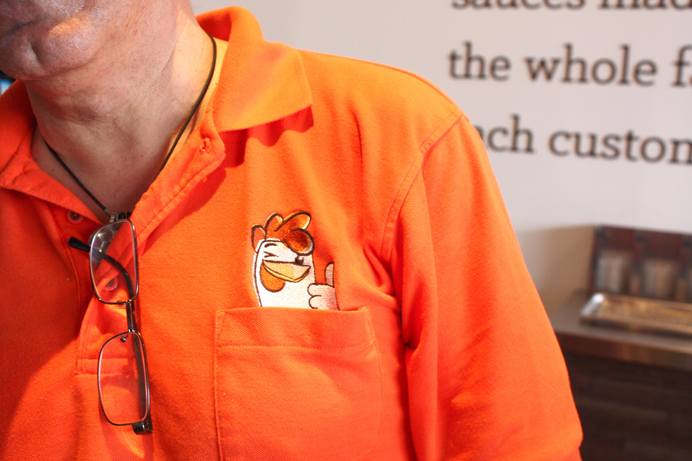 Pudgie 炸雞連鎖快餐廳品牌形象設計-員工服飾設計6