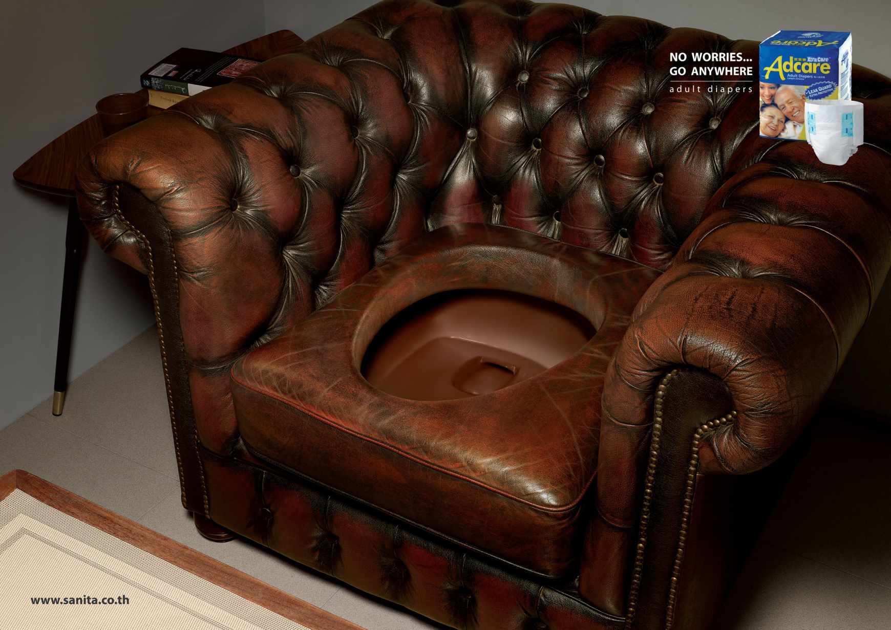 Adcare 成人紙尿褲創意平面廣告設計-上海廣告設計公司國外廣告欣賞1-沙發篇