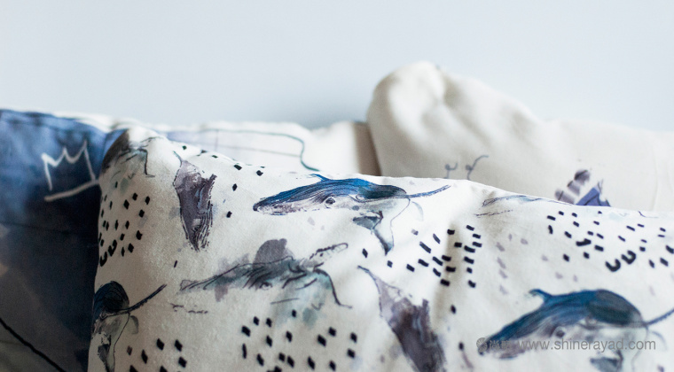 紡織品抱枕藍鯨水彩插畫設計-上海平面設計公司1