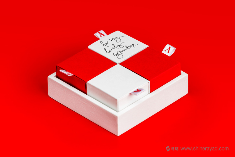 Adelie & the Stone 購(gòu)物中心節(jié)日品牌形象設(shè)計(jì)與插畫(huà)禮品包裝設(shè)計(jì)