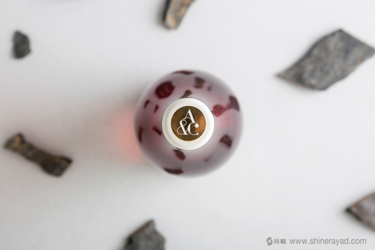 上海品牌形象設(shè)計欣賞：A&C葡萄酒品牌LOGO設(shè)計1