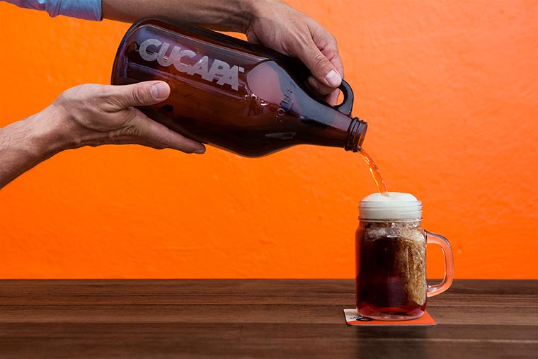 濃濃的藍領工人風格，Cucapá啤酒品牌包裝設計