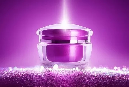 2018平面設(shè)計(jì)師必知的版式設(shè)計(jì)方法和趨勢-將核心元素?cái)[在最醒目的位置