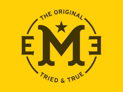 黃色圓形加字母logo設計