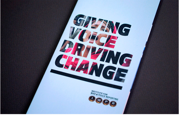 上海畫冊設計公司-25個可以增加銷售的宣傳畫冊設計技巧-創新的排版