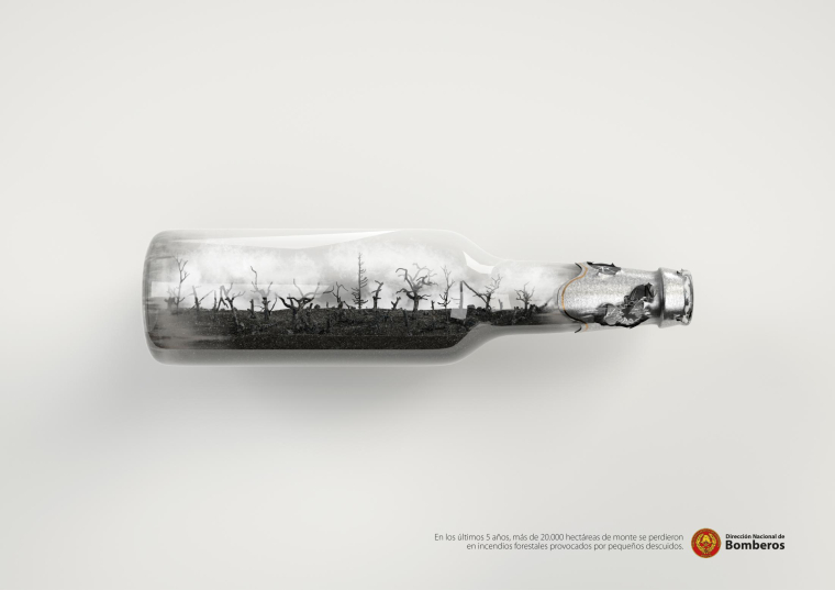 烏拉圭消防局預防火災平面創意公益廣告“瓶子灰燼”篇-上海廣告設計公司分享
