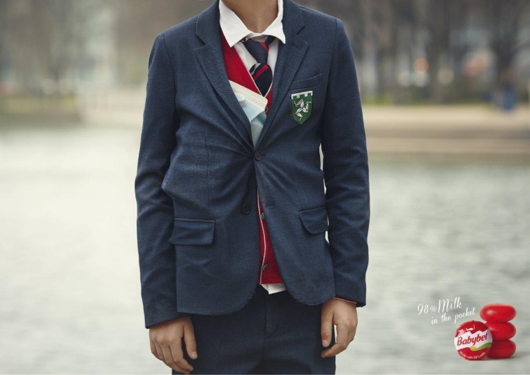 食品廣告欣賞-法國Babybel奶酪平面創意廣告“口袋”篇-上海設計公司