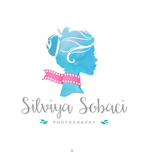 展現女性特征和女性魅力的插畫粉紅色logo設計-上海品牌logo設計公司