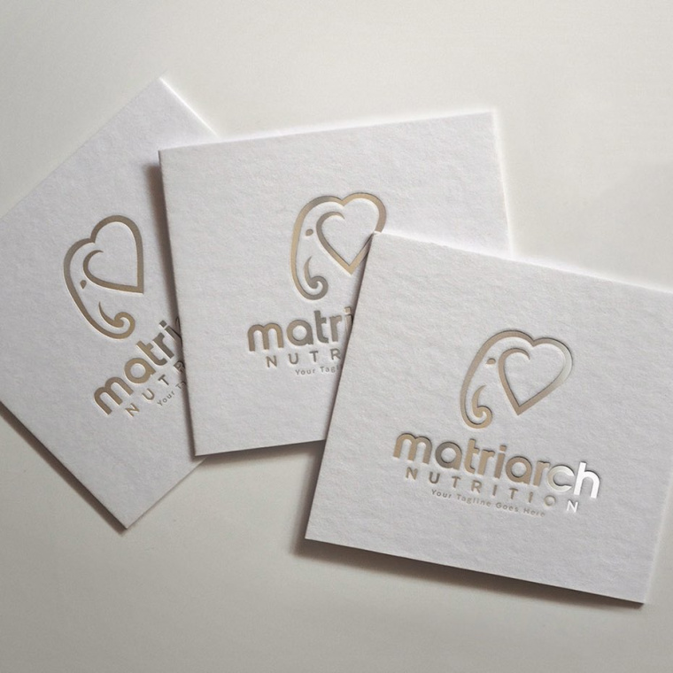 健康產(chǎn)業(yè)心形logo-健康logo設(shè)計趨勢-上海logo設(shè)計公司