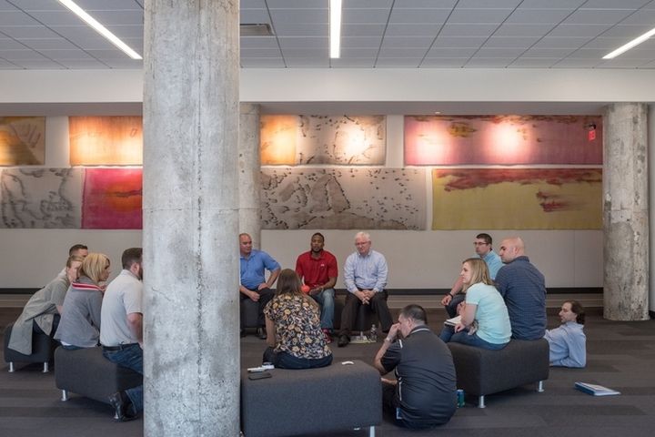 Dealer Tyre 輪胎經銷商辦公室裝修設計-上海品牌設計空間設計公司