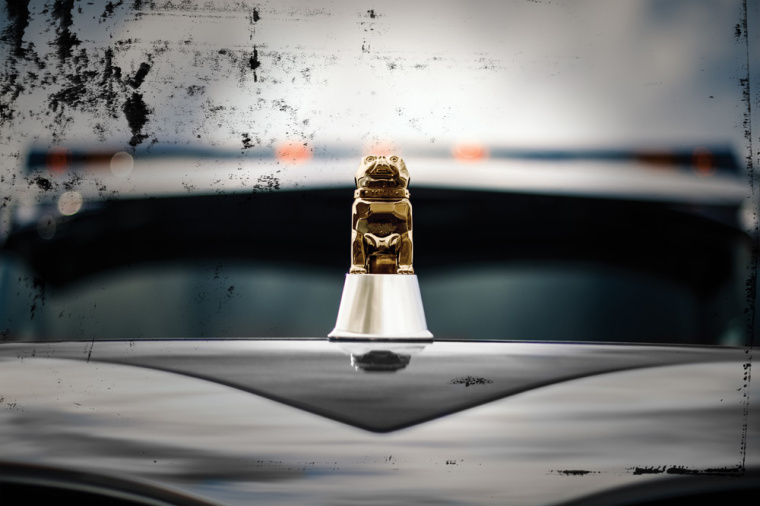 美國MACK重卡卡車品牌斗牛犬新標(biāo)志設(shè)計(jì)-車標(biāo)-上海標(biāo)志設(shè)計(jì)公司