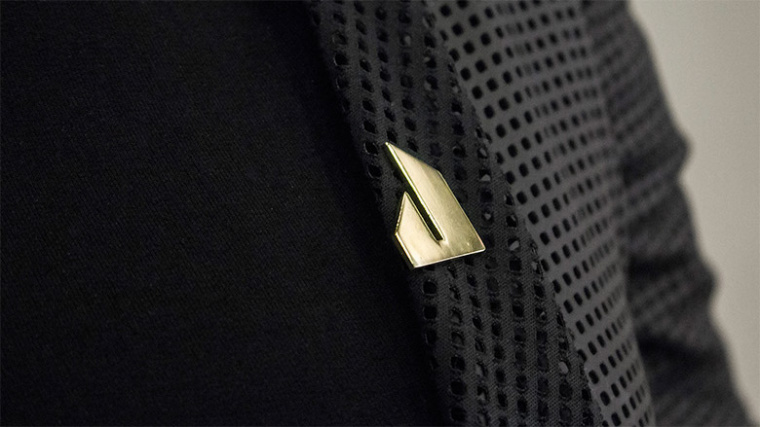 JennAir廚房電器用具品牌LOGO設計，源自通風爐灶和字母J的logo