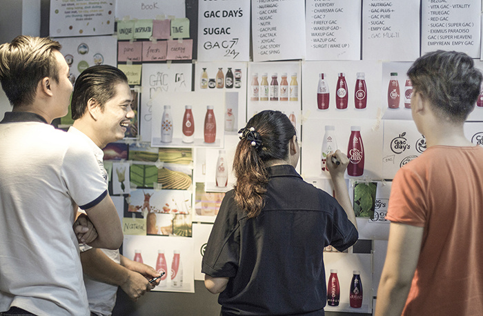 紅白相間風格GacDay營養保健品品牌設計包裝設計