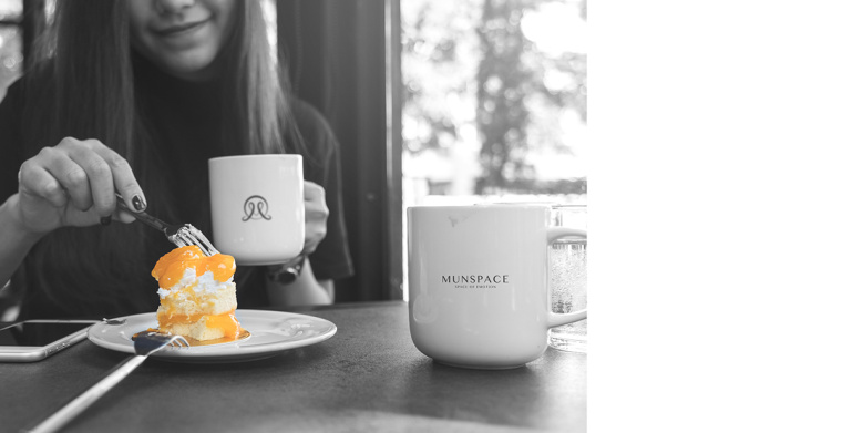 MUNSPACE咖啡（店）品牌形象設計logo設計，簡約心形符號+字母M