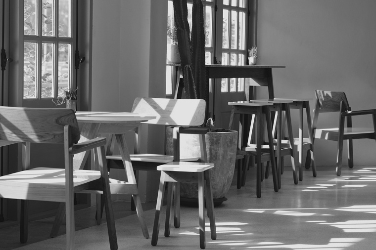 MUNSPACE咖啡（店）品牌形象設計logo設計，簡約心形符號+字母M