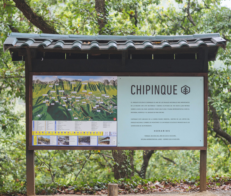 Chipinque生態公園品牌形象VI設計logo設計，字母C上融合了山頂的照片