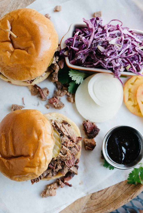 Kosmos Q專業燒烤餐飲與用品品牌視覺識別VIS設計,圍繞Q字母的設計