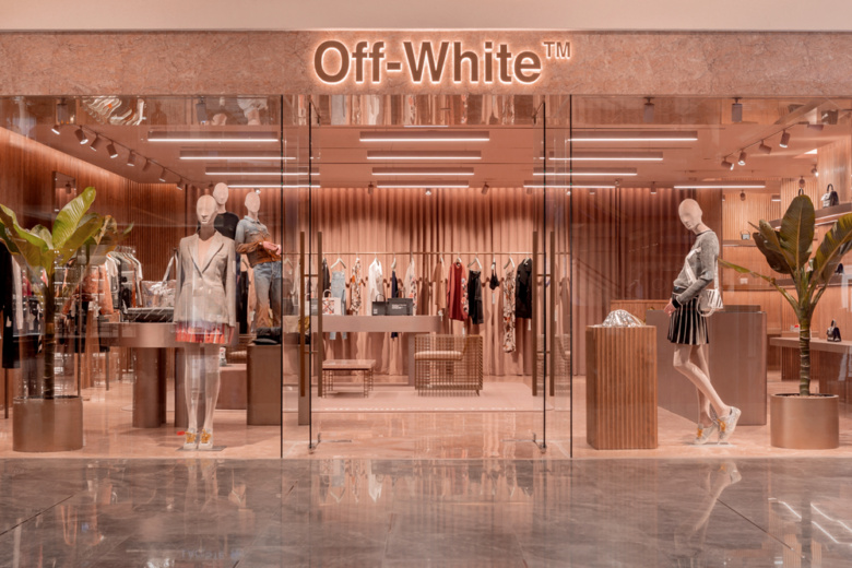 Off-White精品女裝服飾店鋪空間設計，洋溢粉紅色女性氣息