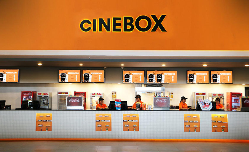 充滿活力激情與超現實主義的CINEBOX電影院品牌vi設計空間設計