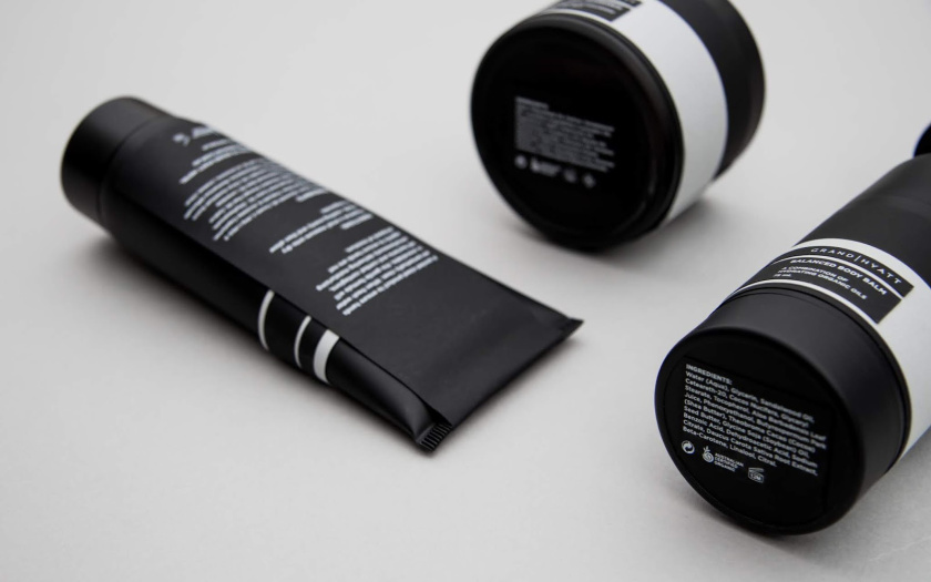 君悅檀香護膚品包裝設計“黑色經典”風格