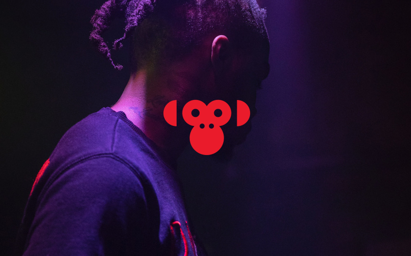 Envolve 媒體品牌形象重塑與簡約幾何風格猴頭logo設計