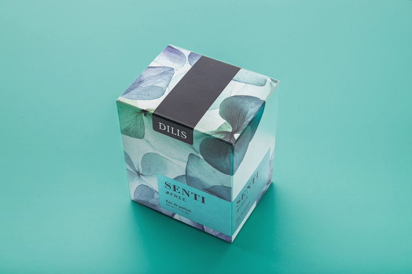 Dilis化妝品包裝設計——花朵花瓣的特寫鏡頭