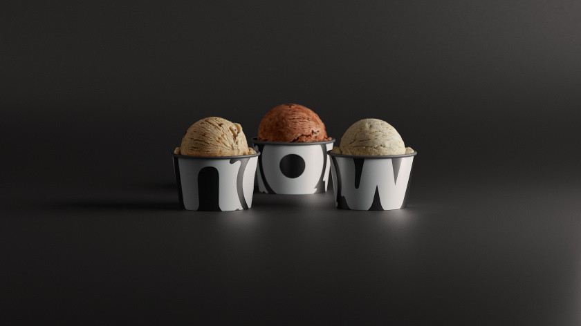 Naturals Now 黑白風格冰淇淋包裝設計，像奶油流動的白色大寫字母now