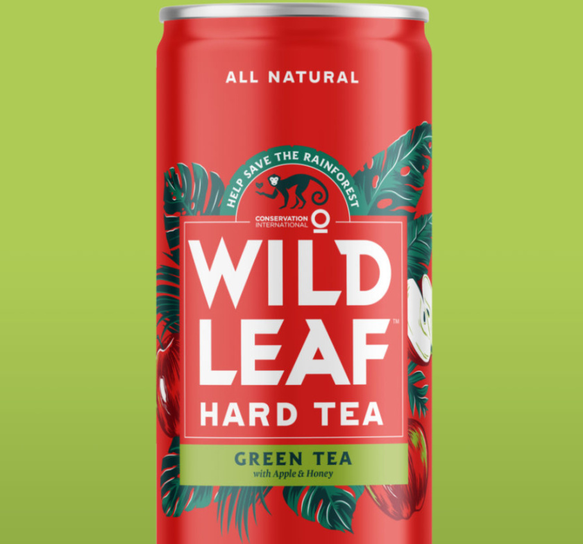 Wild Leaf 野葉硬茶水果混合茶飲飲料易拉罐包裝設計，紅色熱帶雨林插畫風格