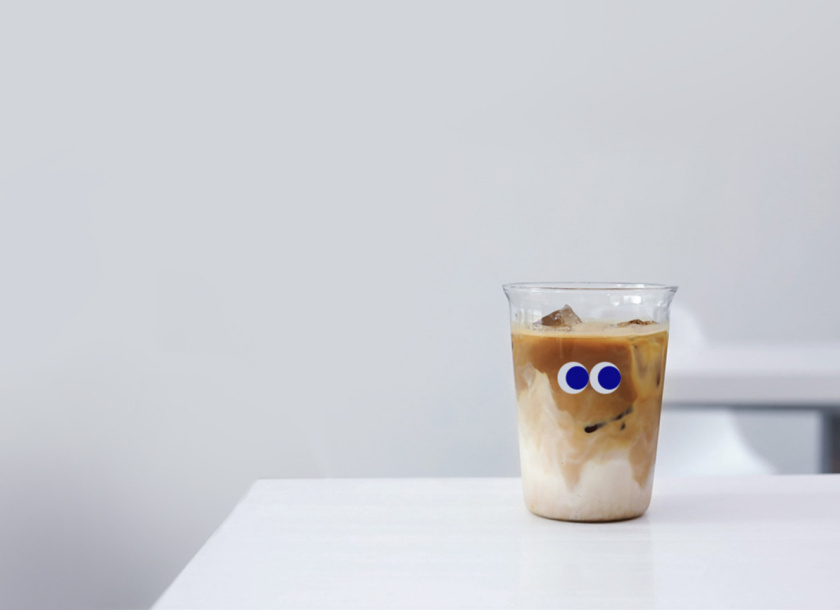 NMA CAFE 咖啡包裝設計“單色幾何元素”風格