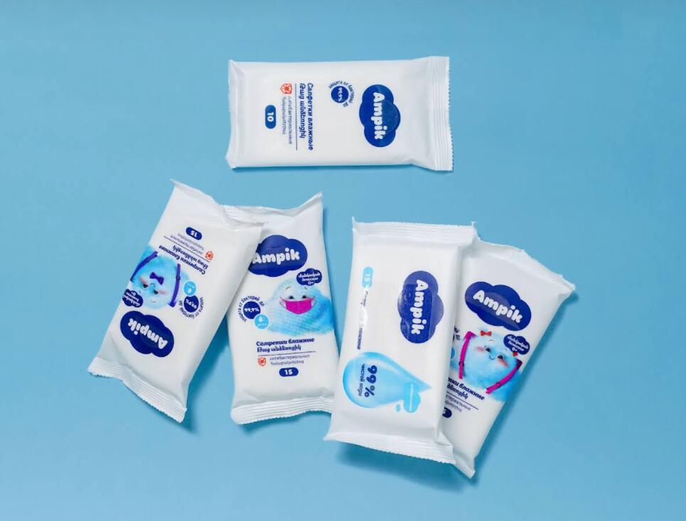 Ampik 安皮克消毒濕巾品牌命名與包裝設計，蓬松的云彩符號代表柔軟的棉花