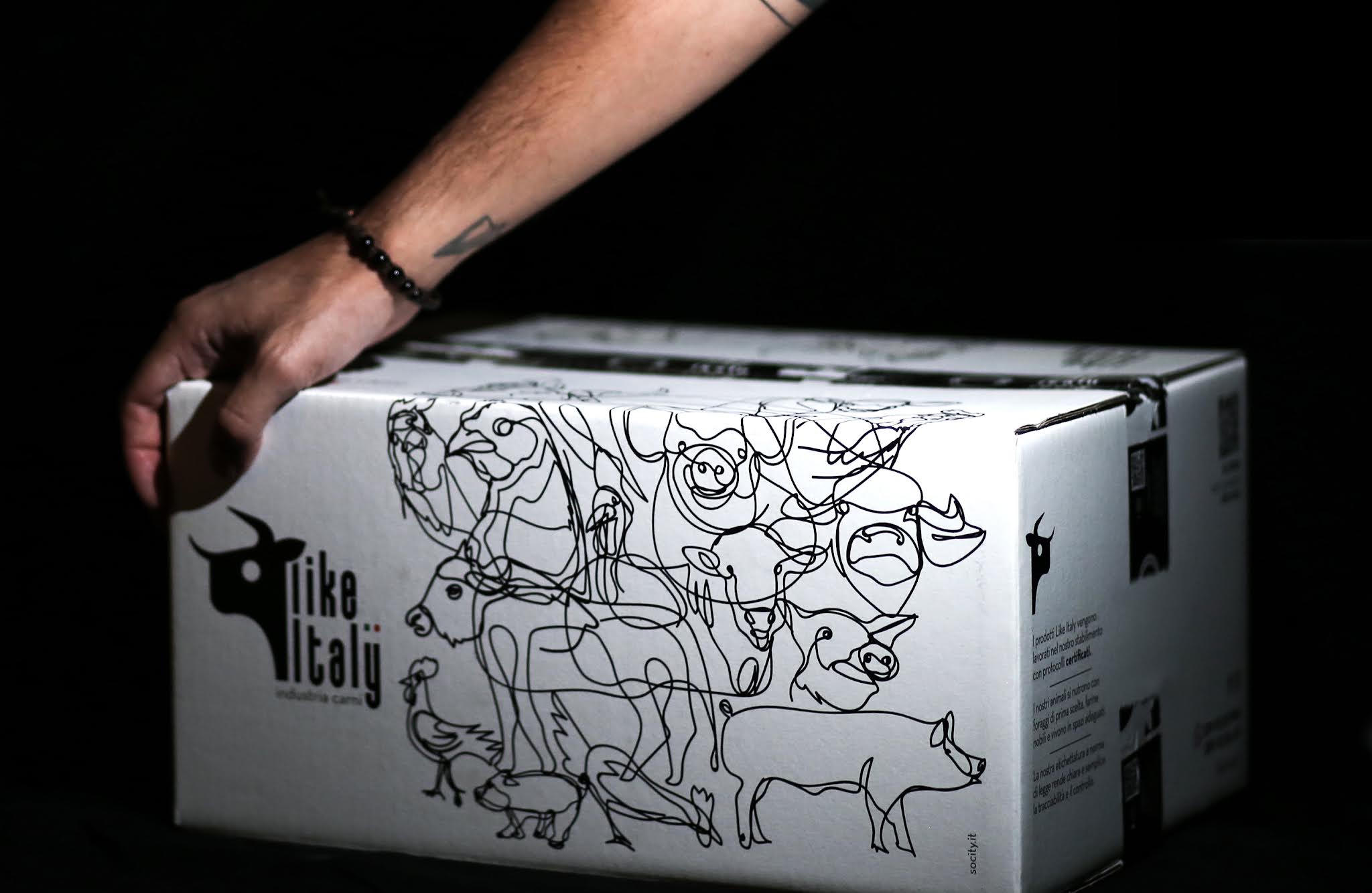 Like Italy冷鮮肉類包裝設計“黑白線條動物”元素