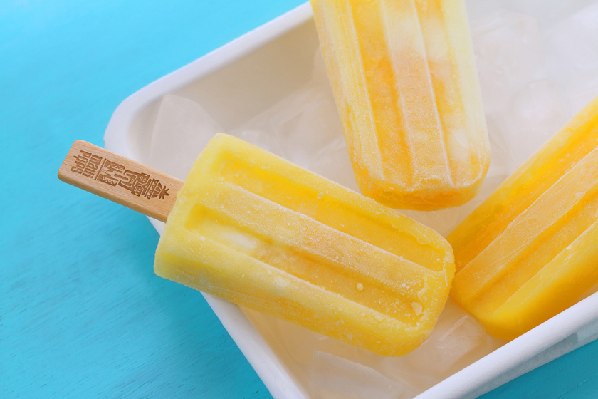 Maui Pops 冰淇淋店品牌logo設計店鋪室內設計，活潑的夏威夷風格