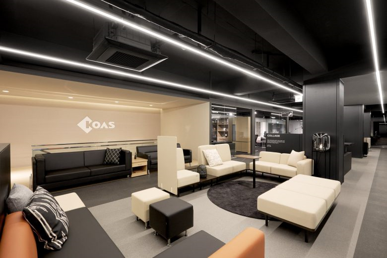 鼓勵新想法和品牌沉浸感的 Koas 辦公家具陳列空間設計