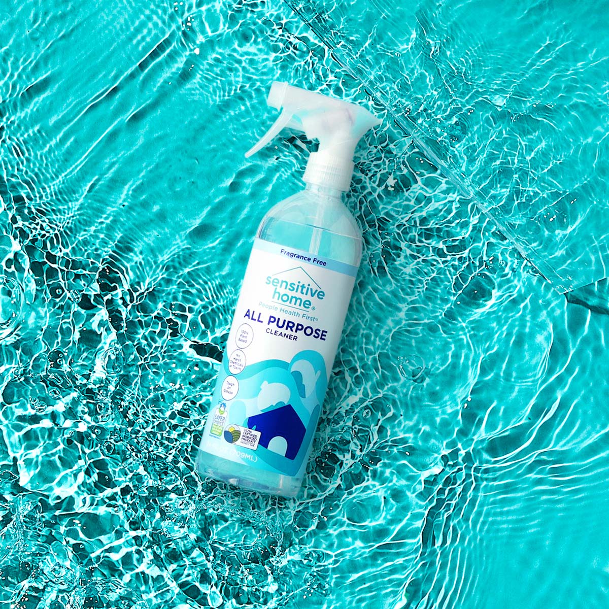 Sensitive Home敏感家居家用清潔劑洗衣液洗碗液logo設計包裝設計，兩個長發女人擁抱房子插畫