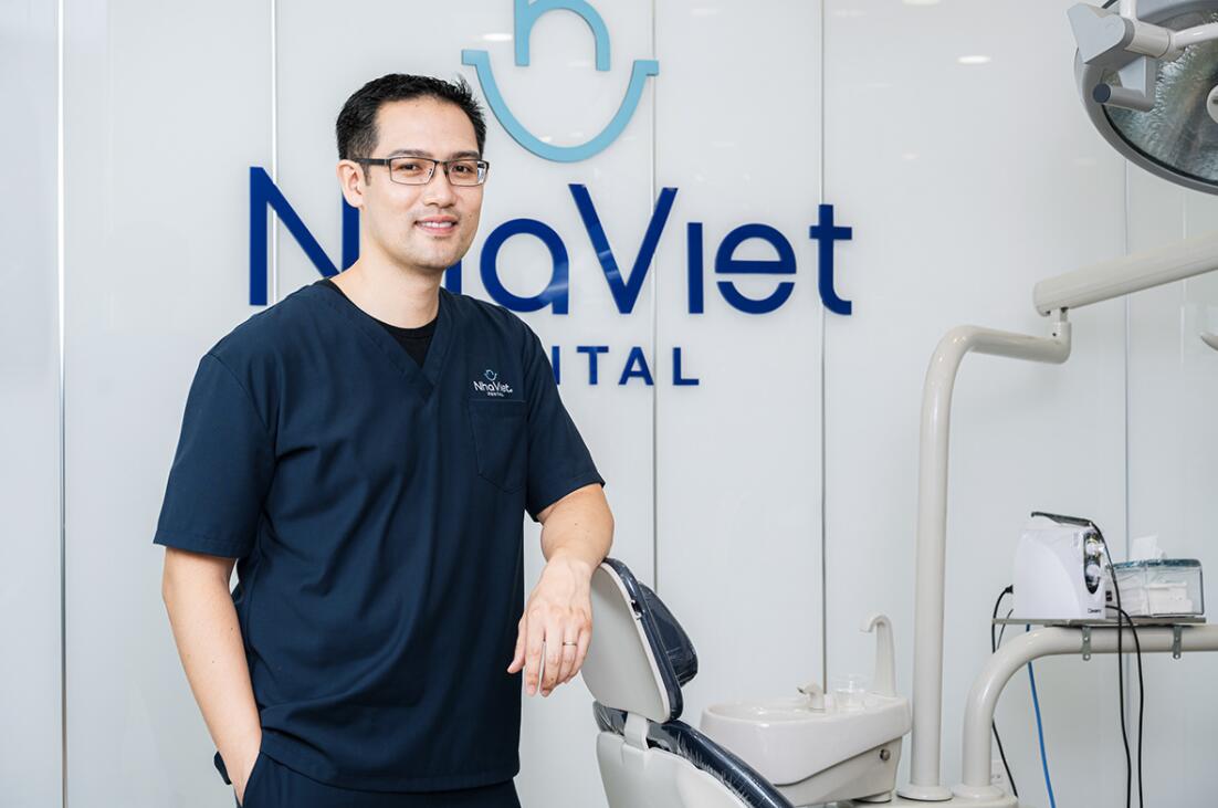 Nha Viet 牙科牙齒醫療診所品牌全案策劃設計-logo/vi/