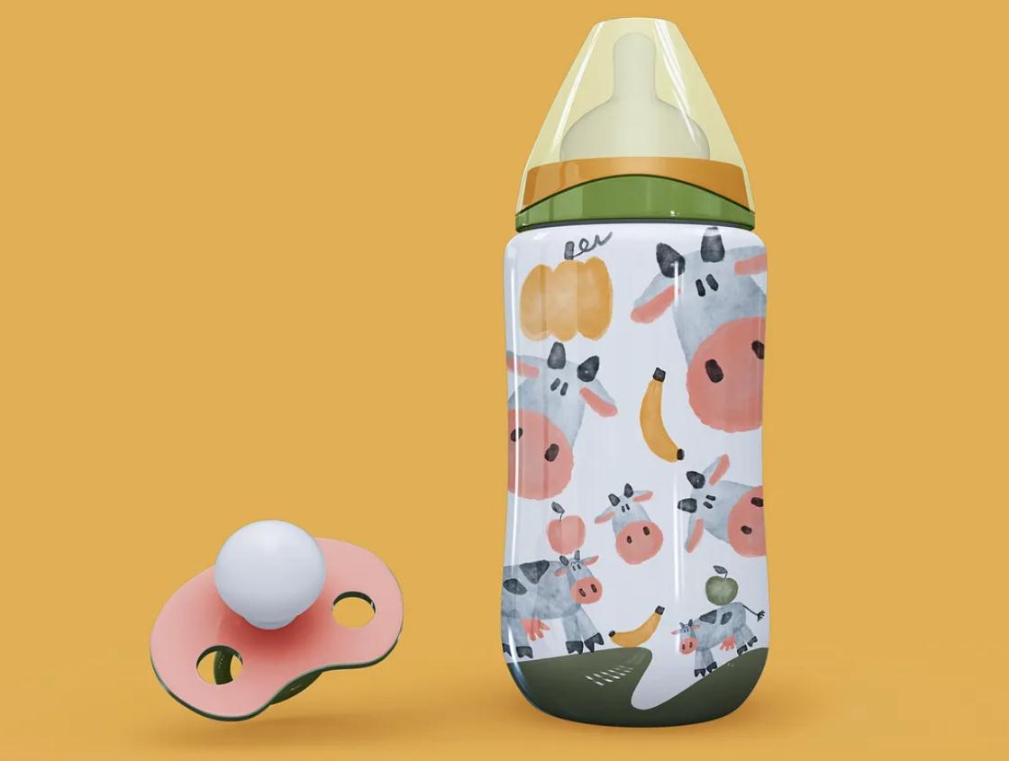 Milkimu牛奶乳制品品牌包裝設(shè)計和營銷圖形，可愛手繪卡通牛牛元素-品牌嬰兒奶瓶設(shè)計