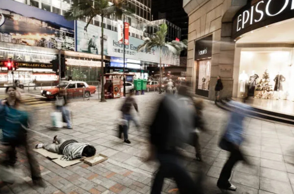 旁觀者效應-6個您需要注意的黑暗心理學技巧及正面營銷思考