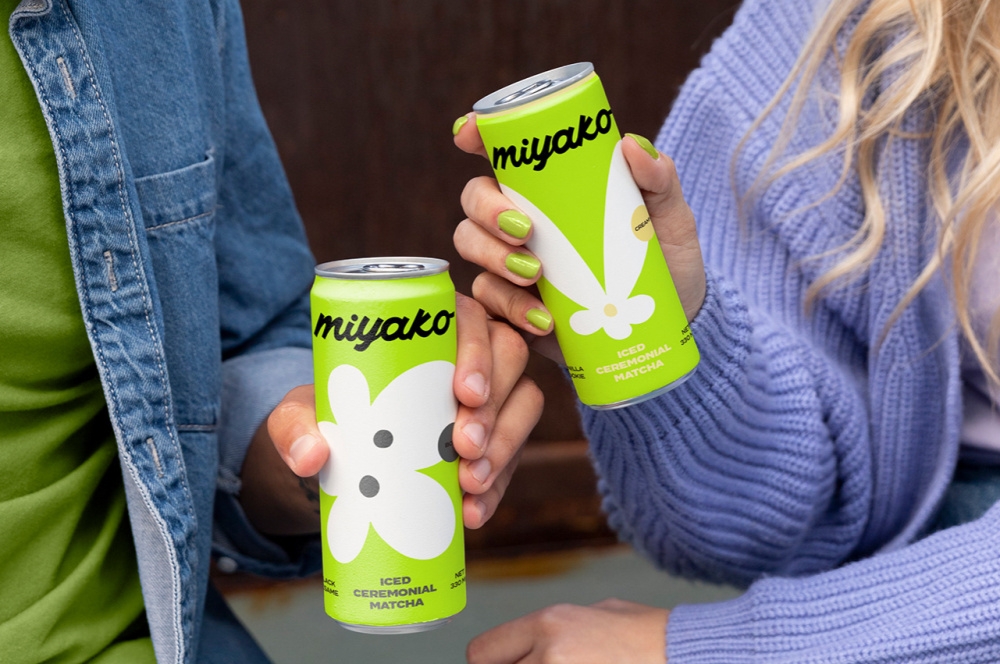 MIYAKO 創新日式抹茶飲料包裝設計與品牌塑造，嫩綠色+自由活力的白色花朵
