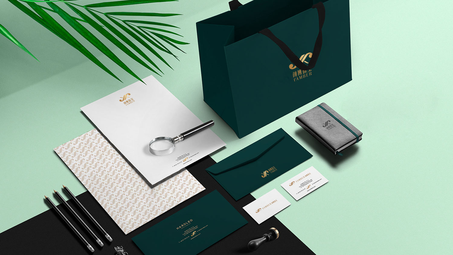 YAMBER顏博珠寶logo設計